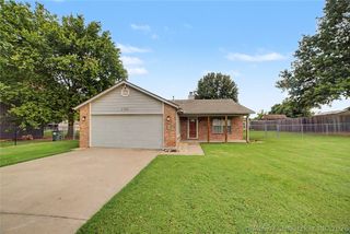 21820 W 12th Street S, Sand Springs, OK 74063