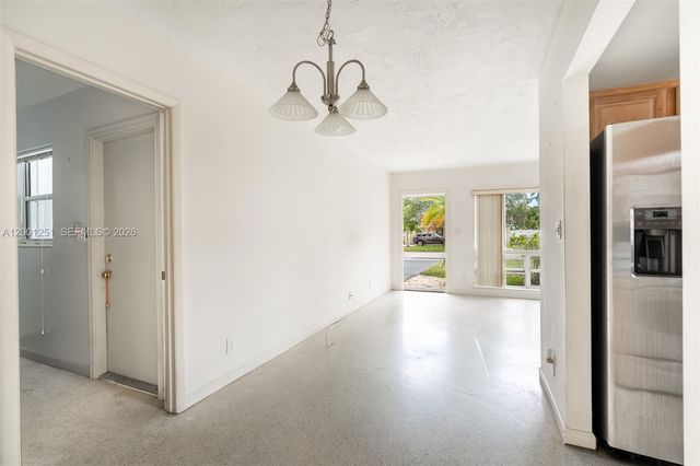 4915 NE 22nd Ave, Lighthouse Point, FL 33064