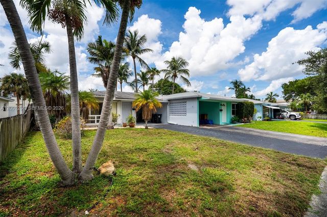 4915 NE 22nd Ave, Lighthouse Point, FL 33064