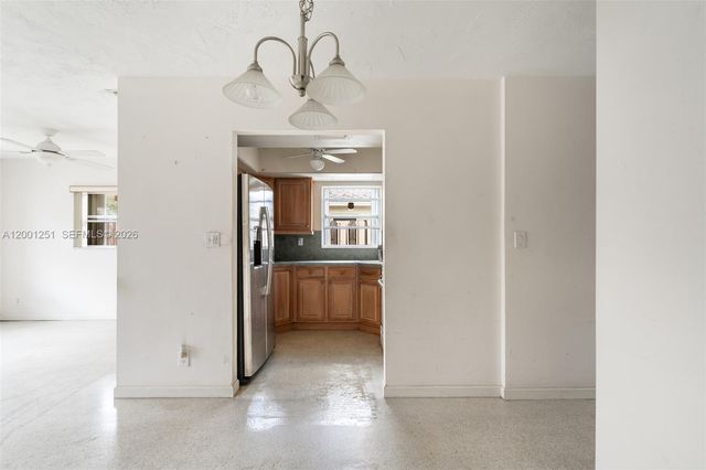 4915 NE 22nd Ave, Lighthouse Point, FL 33064