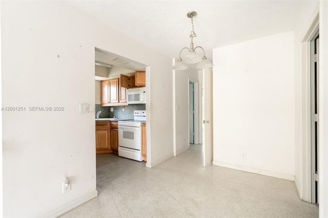 4915 NE 22nd Ave, Lighthouse Point, FL 33064