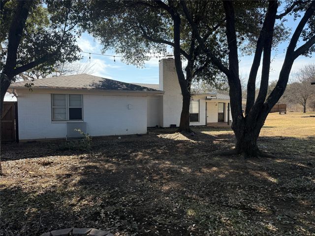 2817 11th Street, Mineral Wells, TX 76067