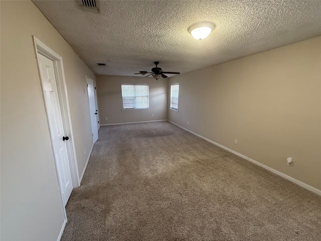 2817 11th Street, Mineral Wells, TX 76067