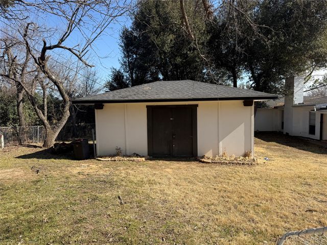 2817 11th Street, Mineral Wells, TX 76067