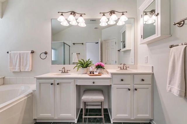 1220 Shady Elm Lane, Lewisville, TX 75067
