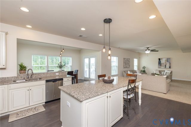1525 Miners Trail Rd, Midlothian, VA 23114