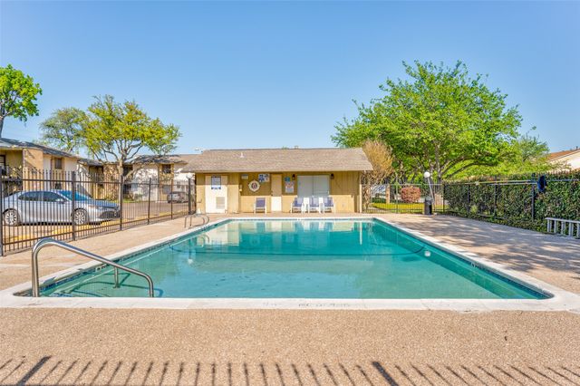 5705 Harvest Hill Road 1029, Dallas, TX 75230