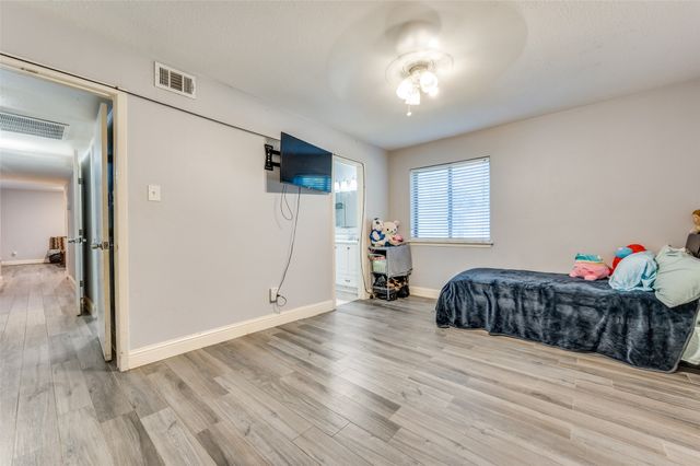 5705 Harvest Hill Road 1029, Dallas, TX 75230