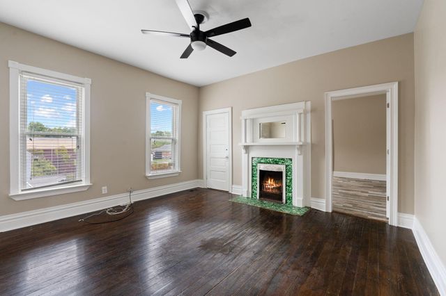 240 E Third Street, Lexington, KY 40508