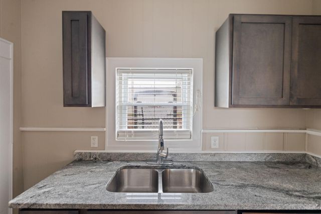 240 E Third Street, Lexington, KY 40508