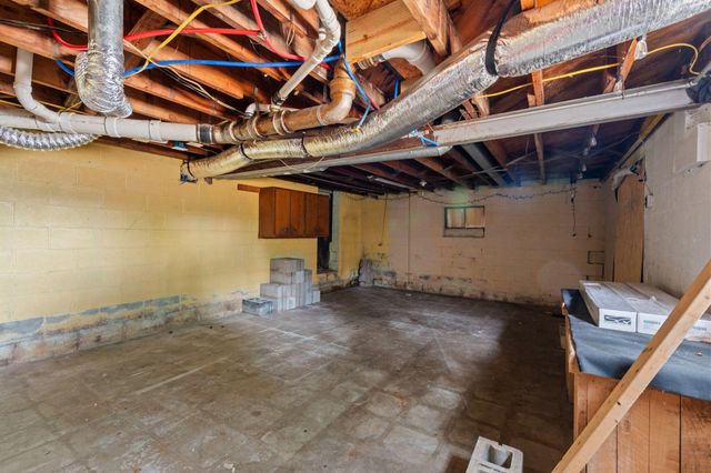 240 E Third Street, Lexington, KY 40508