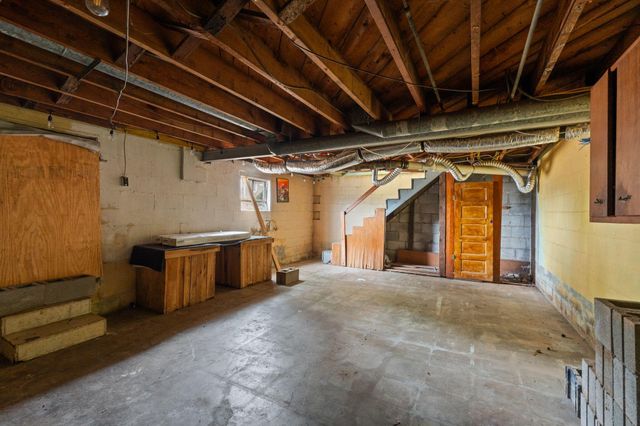 240 E Third Street, Lexington, KY 40508