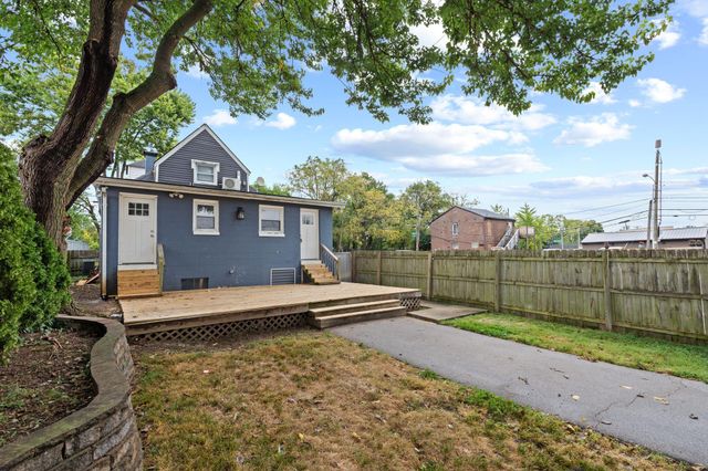 240 E Third Street, Lexington, KY 40508