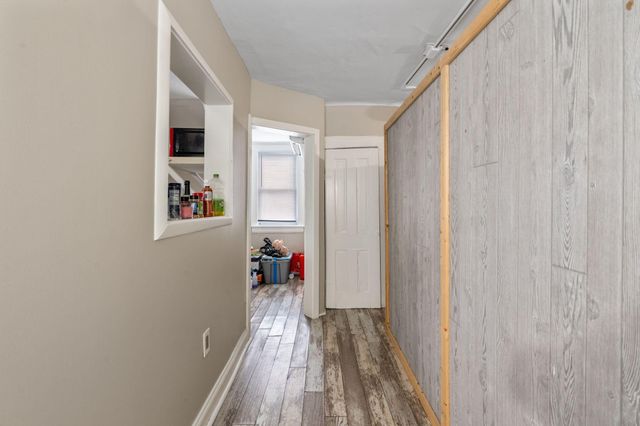 240 E Third Street, Lexington, KY 40508