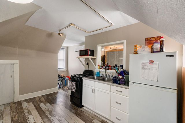 240 E Third Street, Lexington, KY 40508