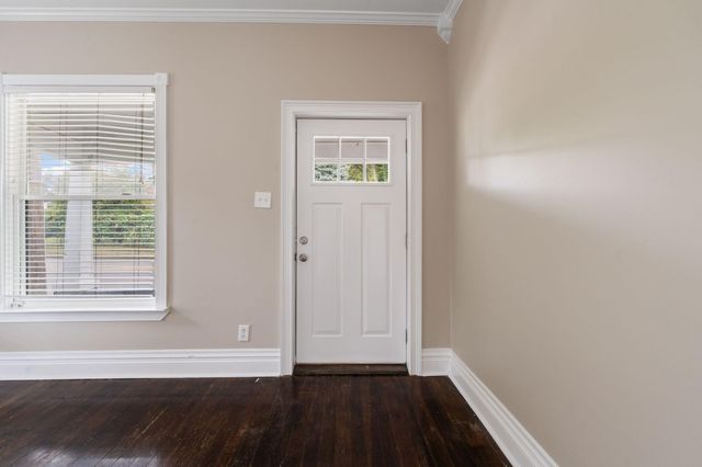 240 E Third Street, Lexington, KY 40508