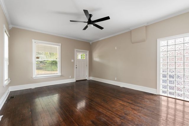 240 E Third Street, Lexington, KY 40508