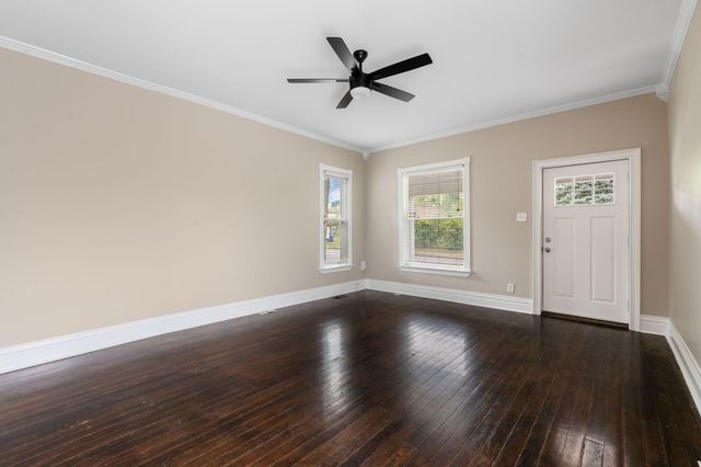 240 E Third Street, Lexington, KY 40508