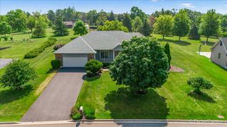 971 Teton Drive, Woodstock, IL 60098
