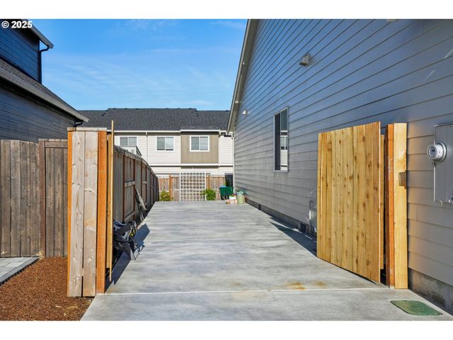18009 Ne 46TH Ct, Vancouver, WA 98686