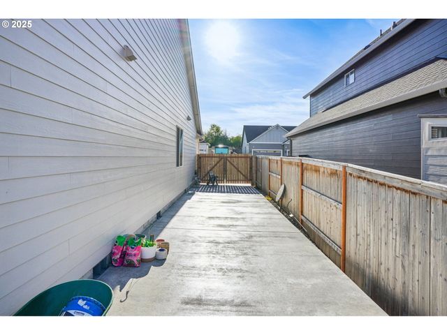 18009 Ne 46TH Ct, Vancouver, WA 98686