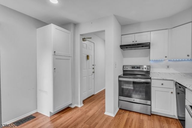 3610 Royce Ct, Hillsborough Twp., NJ 08844