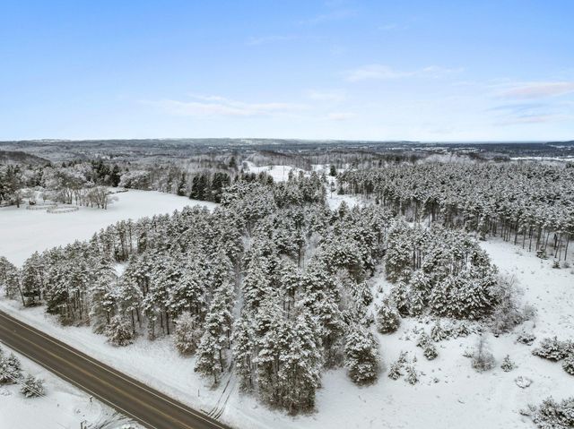 1216 Hoch Road, Traverse City, MI 49696