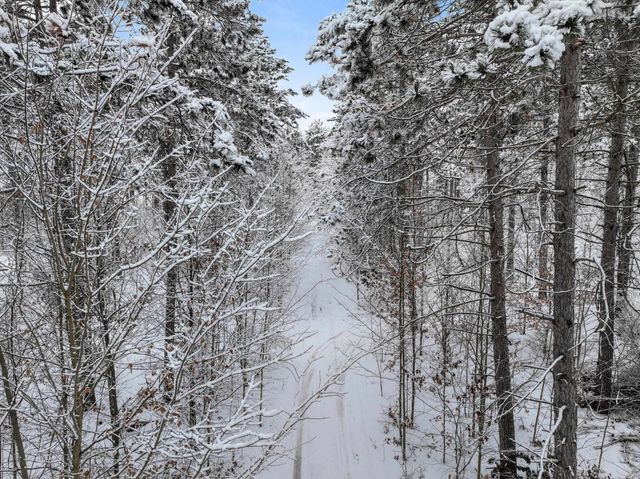 1216 Hoch Road, Traverse City, MI 49696