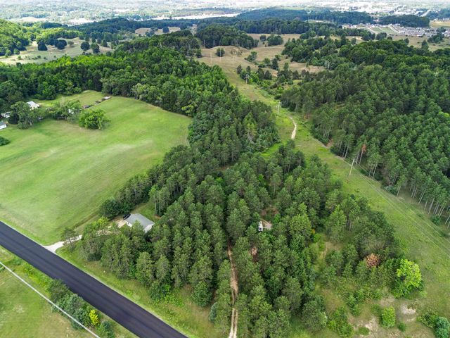 1216 Hoch Road, Traverse City, MI 49696