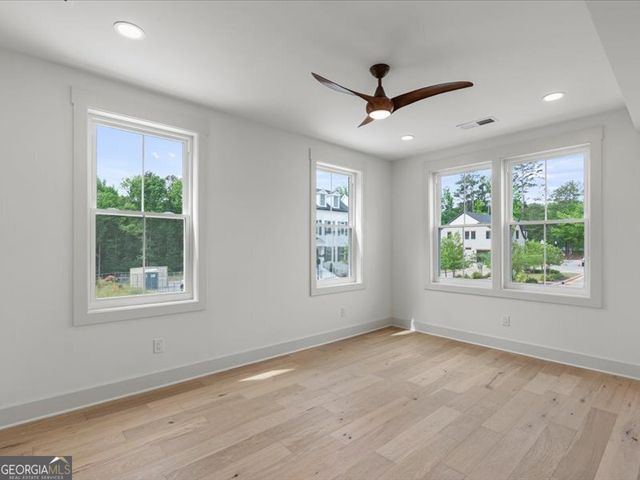 1050 Blair Lane 304, Peachtree City, GA 30269