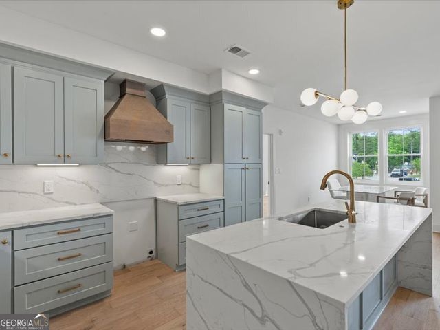 1050 Blair Lane 304, Peachtree City, GA 30269