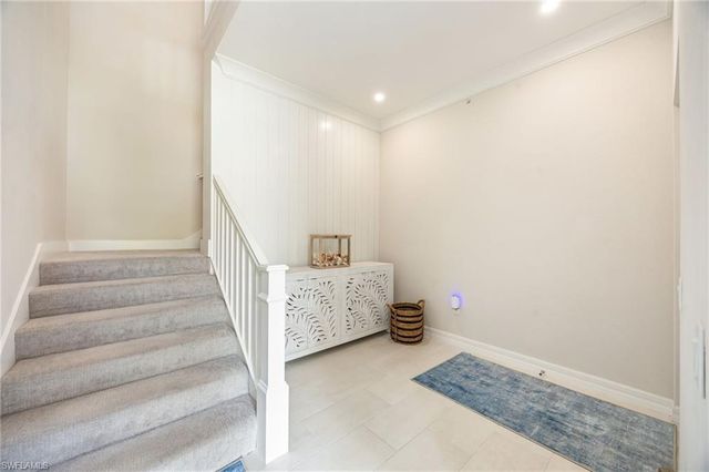 183 Indies DR E 202, Naples, FL 34114