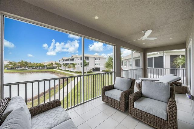 183 Indies DR E 202, Naples, FL 34114