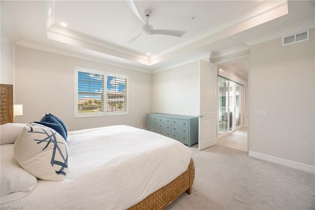 183 Indies DR E 202, Naples, FL 34114