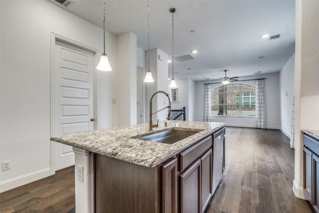 4405 Grady Lane, Carrollton, TX 75010