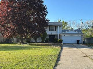 18444 Addison Drive, Southfield, MI 48075