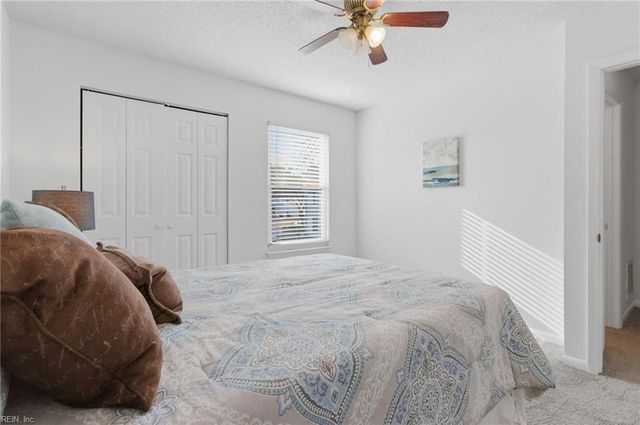 1043 Coastaway DR, Virginia Beach, VA 23451