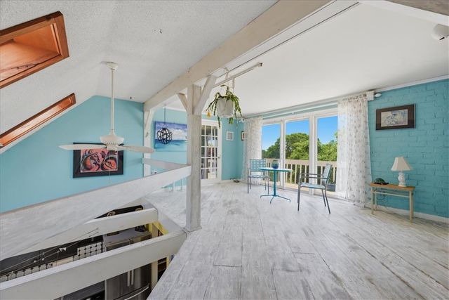 10 Island View Court, Westerly, RI 02891