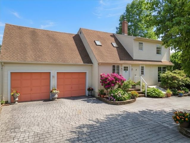 10 Island View Court, Westerly, RI 02891