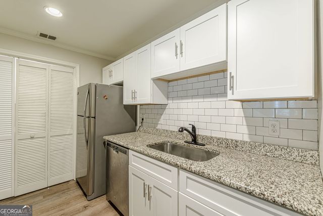 2003 Country Park Drive, Smyrna, GA 30080