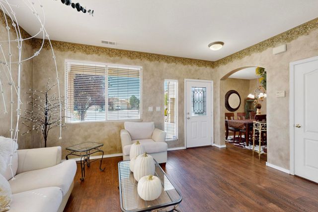 4216 Mesa Rincon Drive NW, Albuquerque, NM 87120