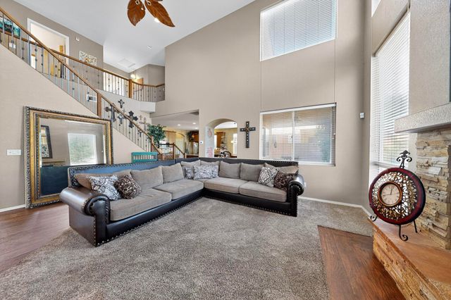 4216 Mesa Rincon Drive NW, Albuquerque, NM 87120