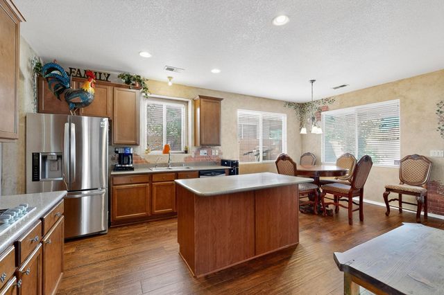 4216 Mesa Rincon Drive NW, Albuquerque, NM 87120