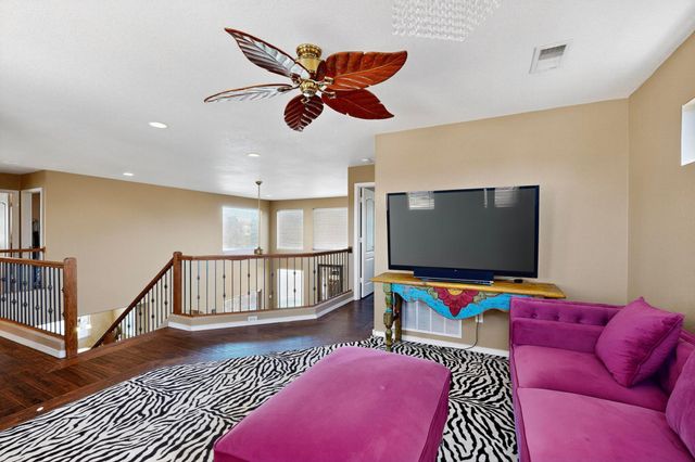 4216 Mesa Rincon Drive NW, Albuquerque, NM 87120