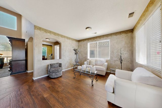 4216 Mesa Rincon Drive NW, Albuquerque, NM 87120