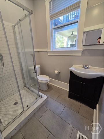 309 E 37th Street, Savannah, GA 31401