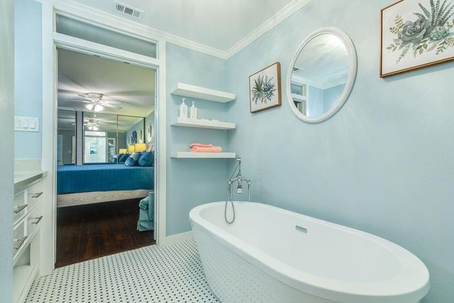 7516 Stewart Road, Galveston, TX 77551