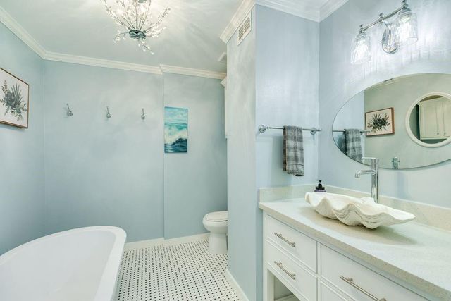 7516 Stewart Road, Galveston, TX 77551