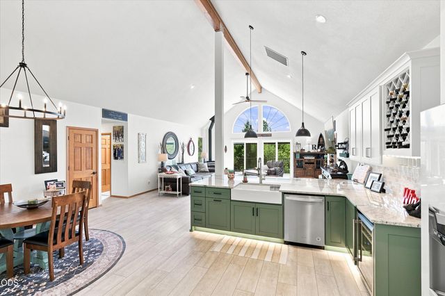 767 Jess Way, Grants Pass, OR 97526