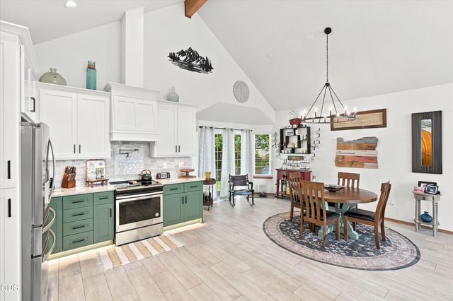 767 Jess Way, Grants Pass, OR 97526